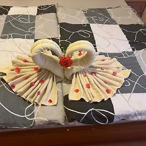 Kolibri Apartman, Ungaria