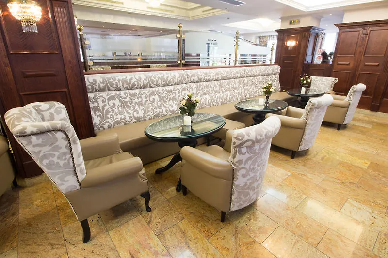 Ramada Hotel & Suites By Wyndham Bucharest North
