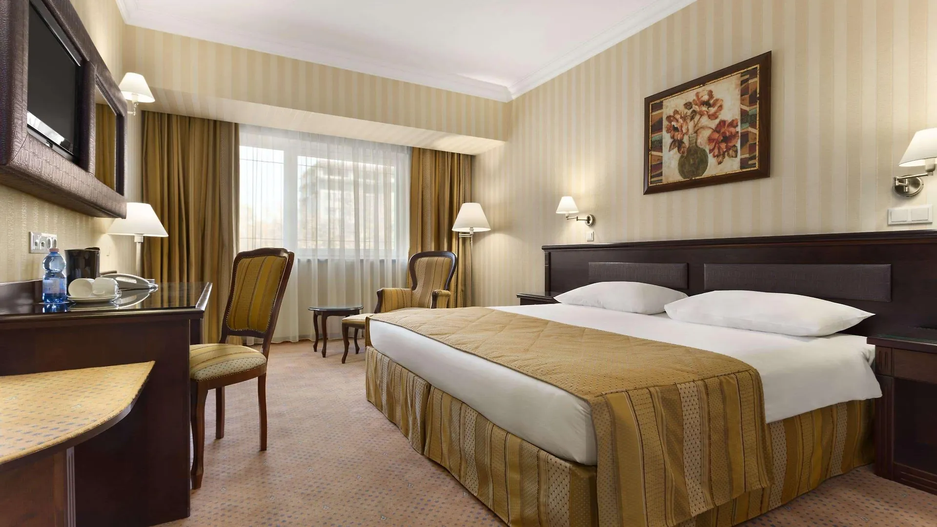 Ramada Hotel & Suites By Wyndham Bucharest North