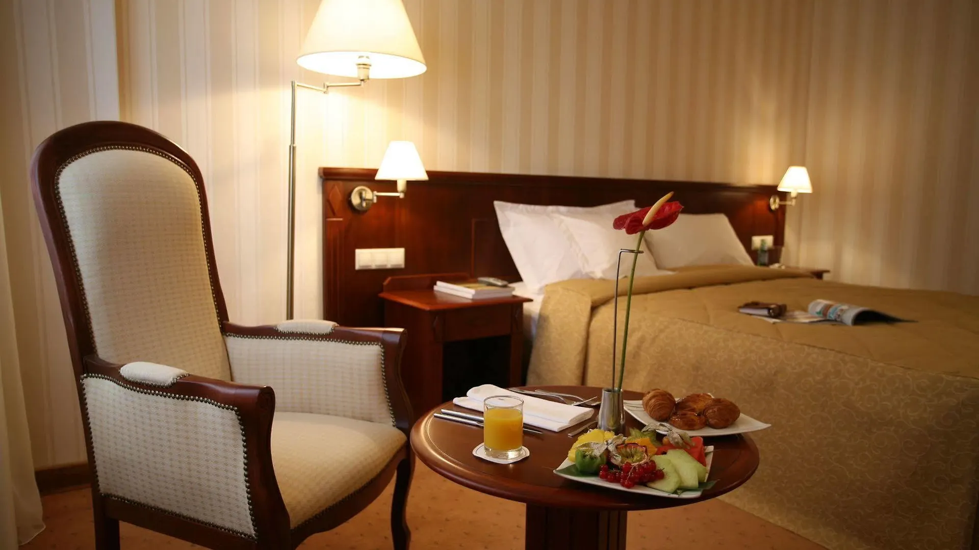 Ramada Hotel & Suites By Wyndham Bucharest North