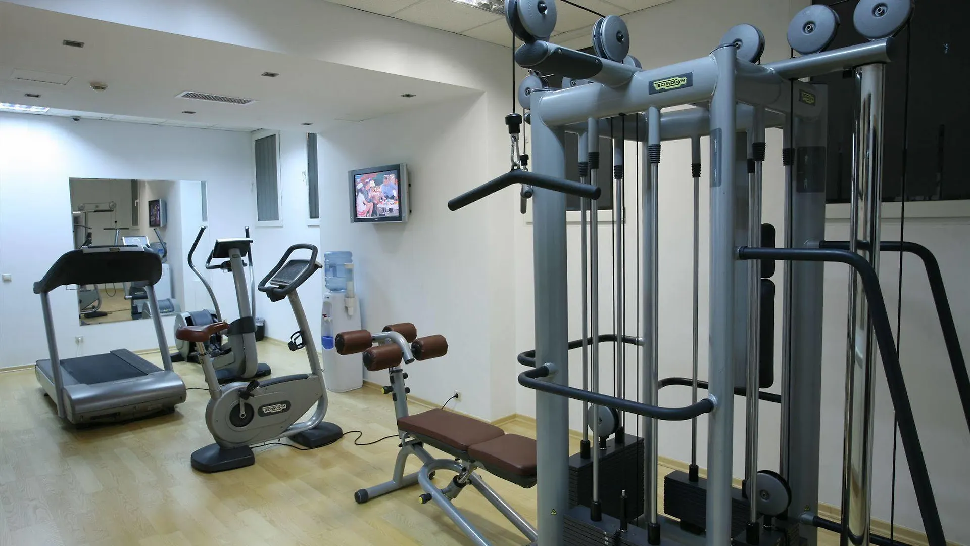 Ramada Hotel & Suites By Wyndham Bucharest North